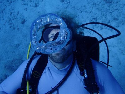 Nardymo entuziastas ir mokslininkas J. Dituri po vandeniu tikisi išgyventi 100 dienų.