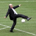 Kokia bus FIFA be S. Blatterio?