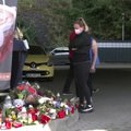 Merkel pasmerkė „siaubingą“ degalinės darbuotojo nužudymą per ginčą dėl kaukės