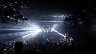 M. Žilinsko dailės galerija panirs į naktinę kultūrą: elektroninės muzikos vakarėliu atidaroma „Auditorija“