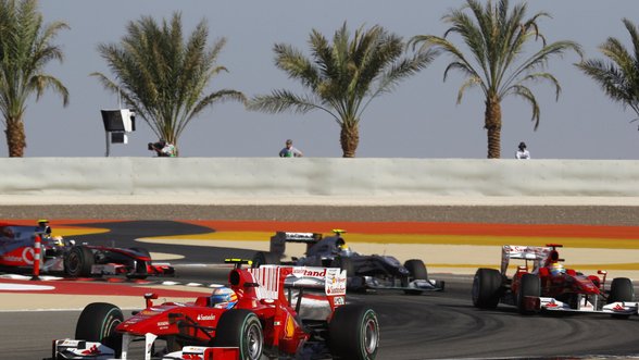 Eksperto žvilgsnis: galimos strategijos „Formulės-1“ etape Bahreine