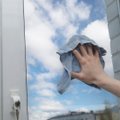 Liaudiški lenkų senolės patarimai, kaip nuvalyti langus nepaliekant dryžių: pasitelkite vieną universalią daržovę