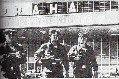 Sovietų desantininkai Prahoje