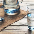 Kuris naudingesnis – vanduo iš čiaupo ar stalo vanduo?