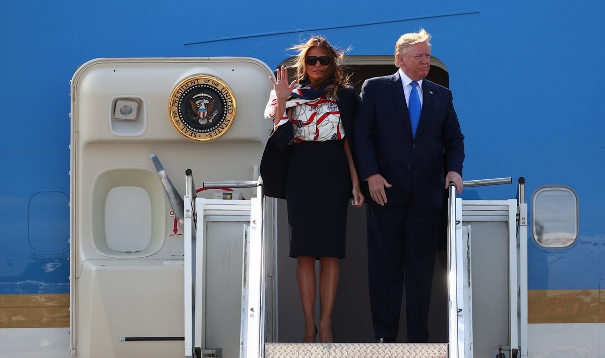 Donaldas Trumpas ir Melania Trump atvyko į Jungtinę Karalystę