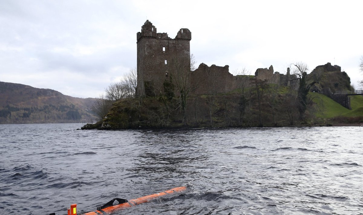 Loch Neso pabaisos ieškantis dronas
