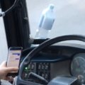 Išvydusi, ką kelionėje veikia autobuso vairuotojas, keleivė nustėro: melskitės už mus