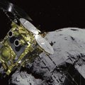Japonijos zondas paėmė asteroido paviršiaus mėginių