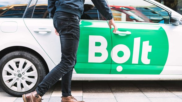 „Bolt“ vairuotojo akibrokštas: iš automobilio išgrūdo į ligoninę skubėjusią moterį