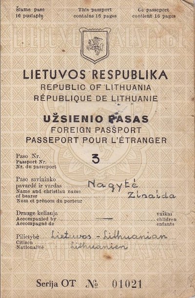 Liūnės Sutemos pasas, nuotr. Maironio lietuvių literatūros muziejaus
