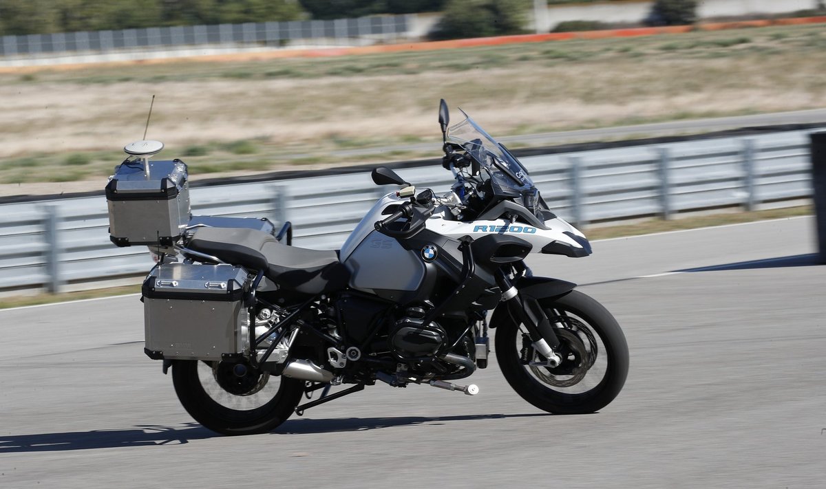 BMW autonominis motociklas