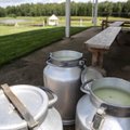 Lithuanian dairy farmers complain about unilaterally terminated contracts and cut buying-in rates