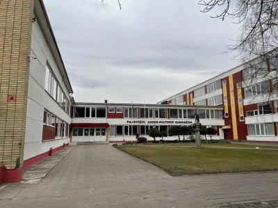 Panevėžio mokykla, prie kurios baigėsi R. Zamolskio pėdsakai Lietuvoje.