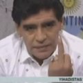 D. Maradona Argentinos futbolo asociacijos prezidentui parodė nepadorų gestą