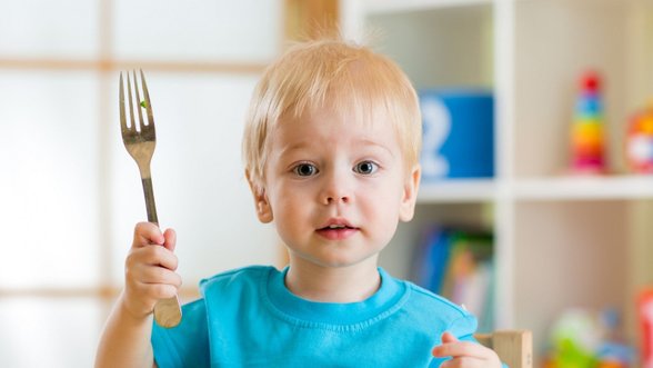 12 tėvų klaidų, dėl kurių vaikai nenori valgyti