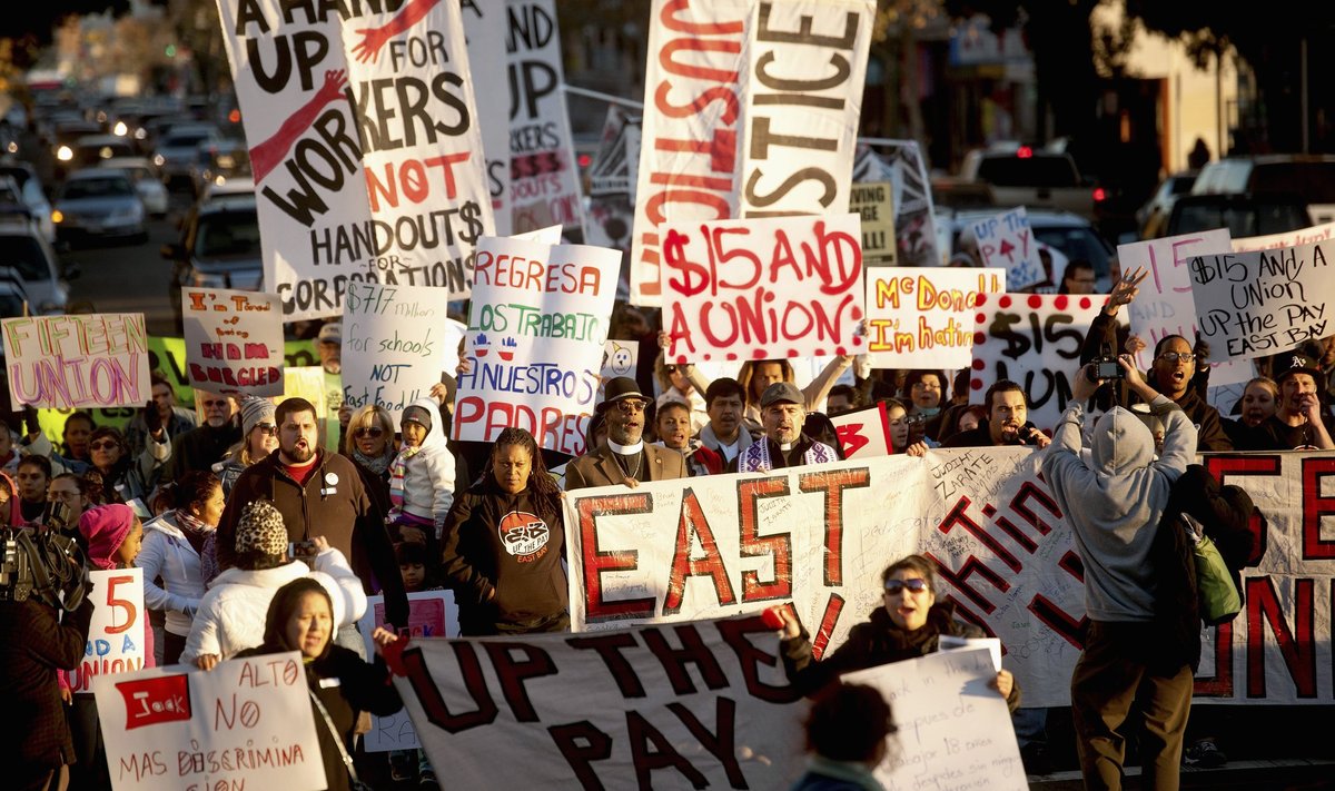  JAV protestuoja greitojo maisto tinklų darbuotojai