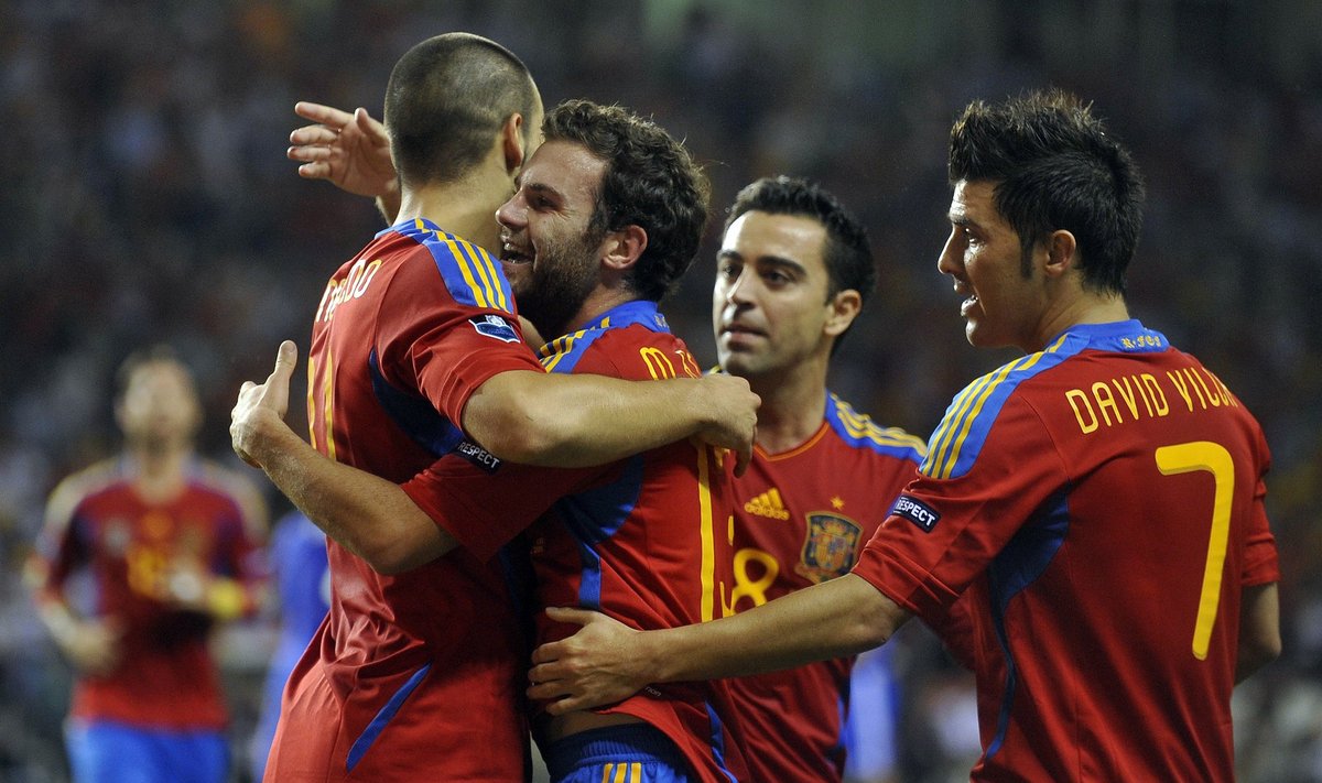 Ispanijos futbolininkai skina pergales