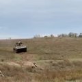 Nufilmuota, kaip netoli Chersono rusai be kovos pasidavė Ukrainos kariams