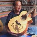 Gitarų gamybos verslas: meistras iš Balio ir kanadietiška mediena