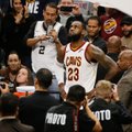 NBA naktis: milžiniškos pagarbos vertą LeBrono pasiekimą užgožė eilinė „Cavaliers“ nesėkmė