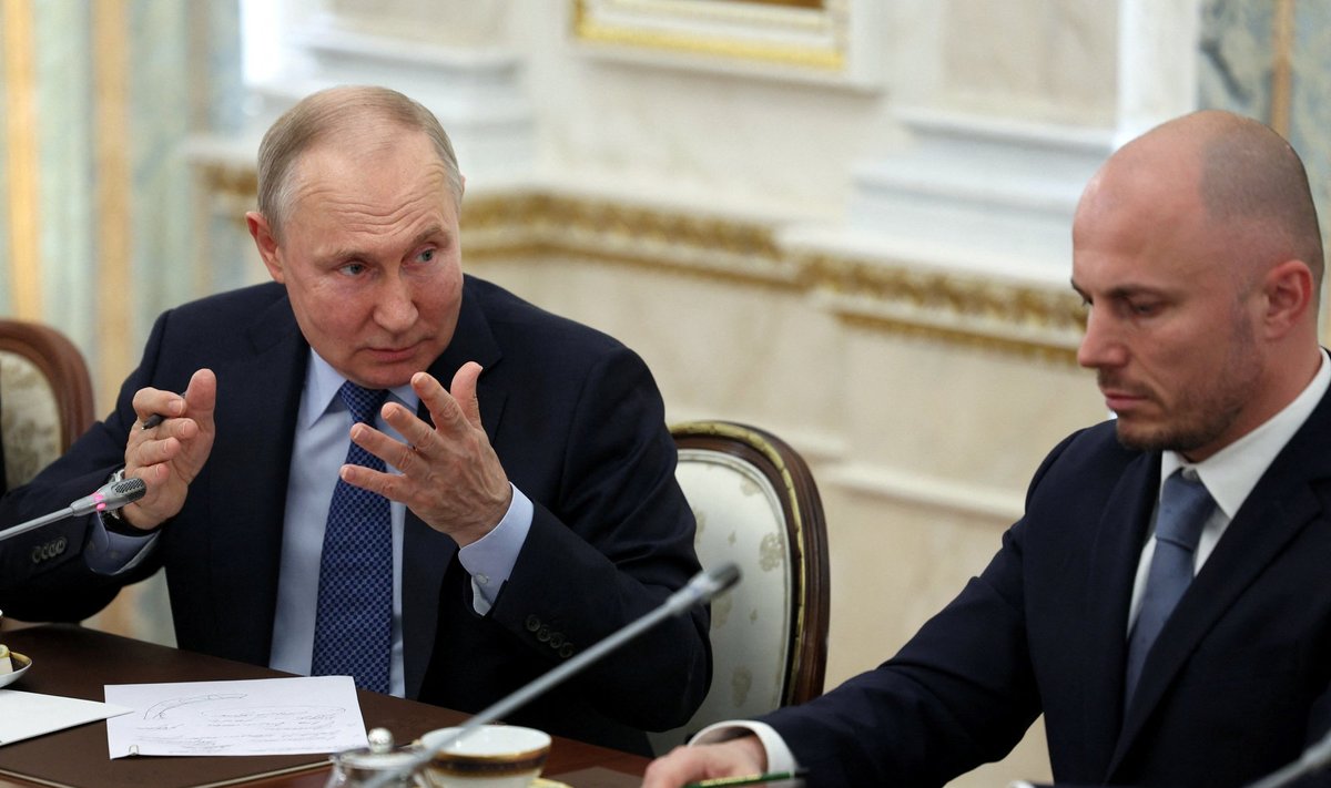 Putino susitikimas su karo tinklaraštininkais