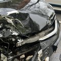 Avarija Trakų rajone: automobilis nulėkė nuo skardžio, vairuotoja – iššoko