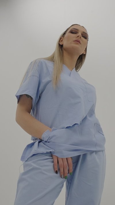 Nuotraukos iš vaizdo įrašo filmavimo apie medikų aprangą