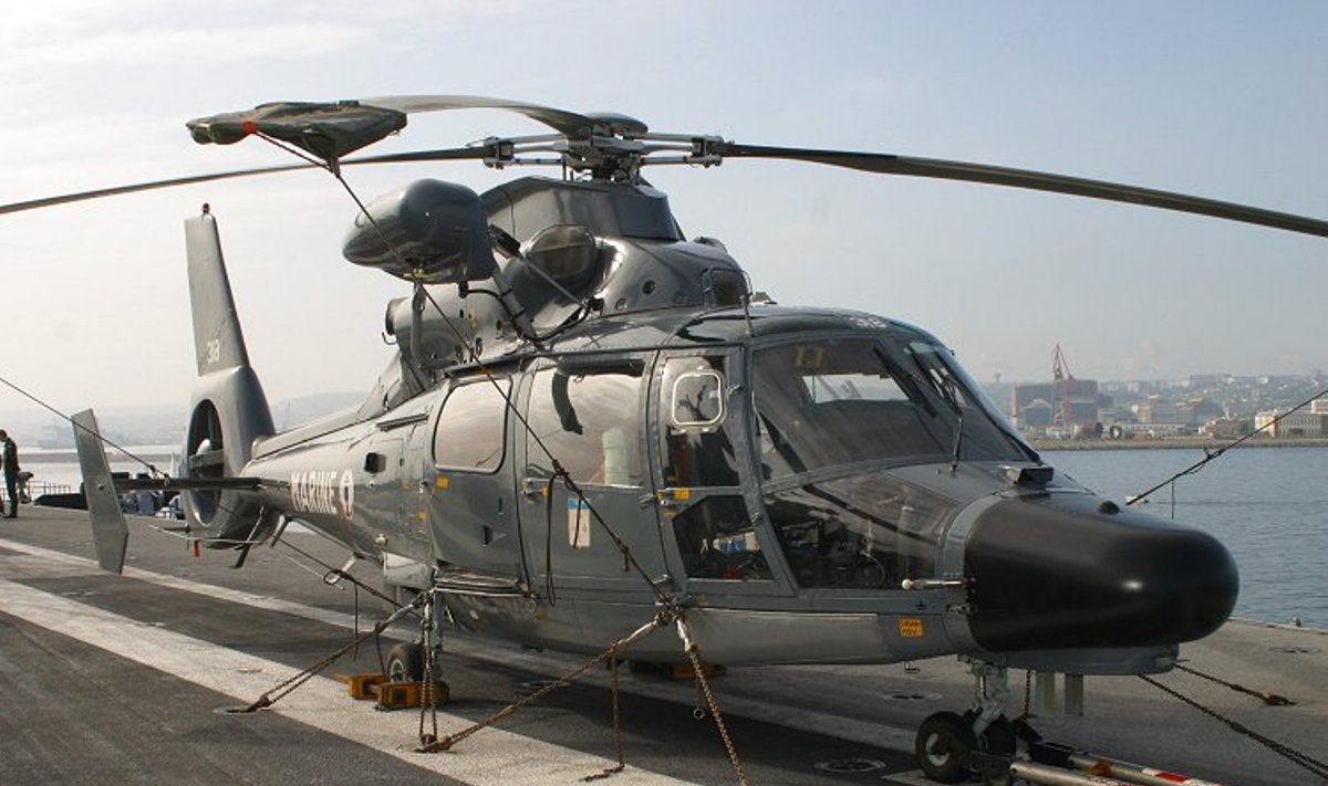 Combat helicopter AS 365 Dauphin