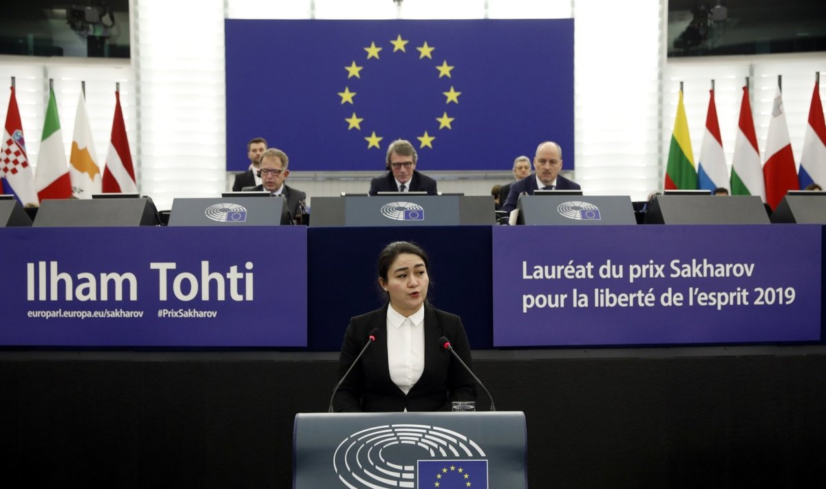 Jewher Ilham, Ilhamo Tohti duktė atsiima premiją