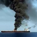 Įtampa tarp JAV ir Irano kaista: svarbiausioje pasaulyje naftos arterijoje užpulti du tanklaiviai, įgulos evakuotos