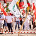 Prie Seimo „Didžiojo Šeimų gynimo maršo“ organizatoriai pradėjo trijų dienų mitingą