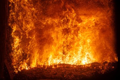 Biokuras dega 1000 laipsnių temperatūroje