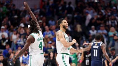 „Mavericks“ šturmą atlaikiusi „Celtics“ – per žingsnį nuo rekordinio NBA titulo