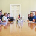 Merkel teisinosi Grybauskaitei: kritika man žinoma, bet tai - svarbus projektas