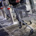 Du girti vyrai siautėjo parduotuvėje Radviliškyje: spardė inventorių, vaikėsi apsaugos darbuotoją