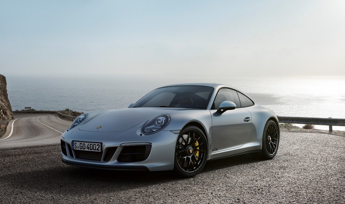 Sunkvežimyje buvo vežami šį "Porsche 911" modelį pakeisiantys prototipai