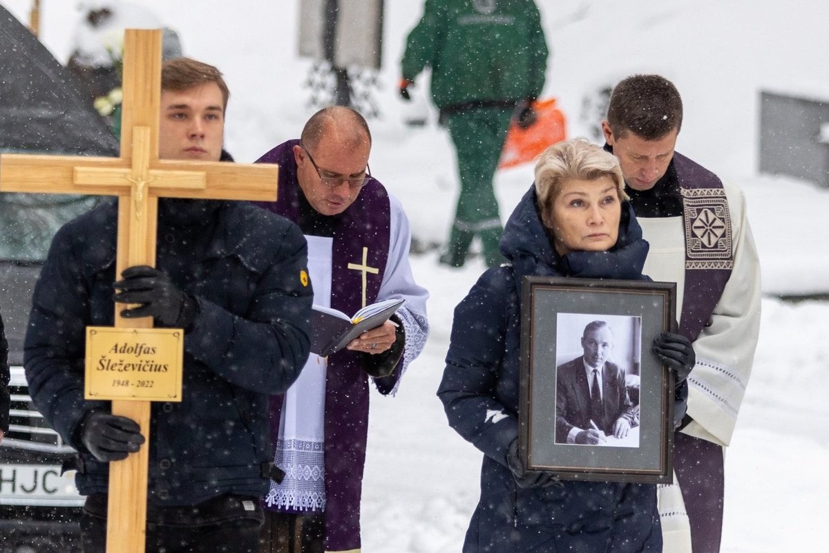 Vilniaus Antakalnio kapinėse palaidotas buvęs Lietuvos premjeras