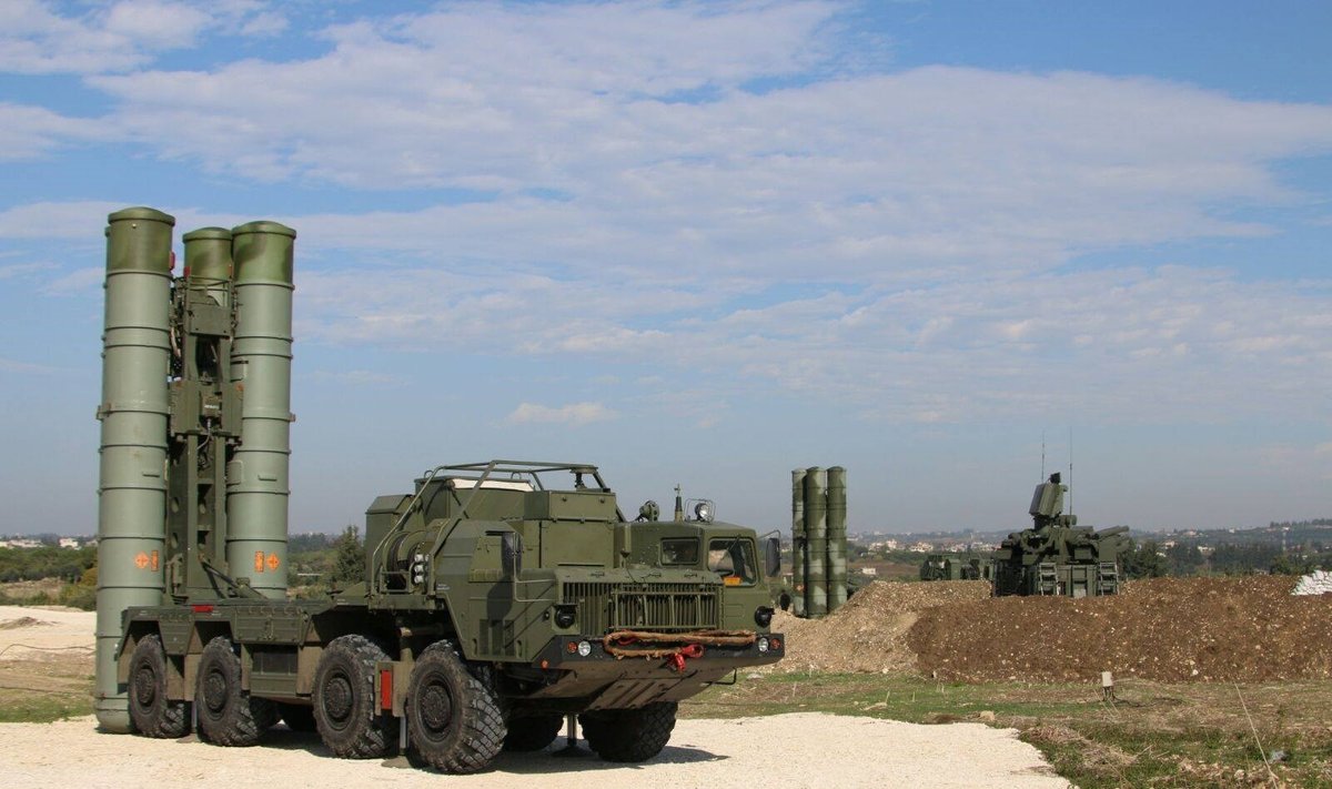 Rusijos raketų sistema S-400