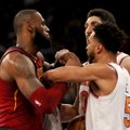 NBA naktis: techninės pražangos ir įspūdingas scenarijus – emocijų kupinas trileris Niujorke