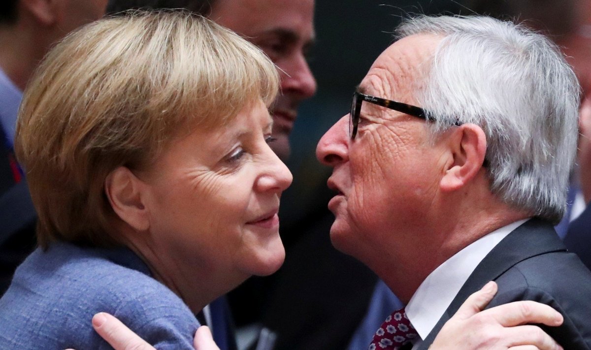 Angela Merkel ir  Jeanas-Claude'as Junckeris
