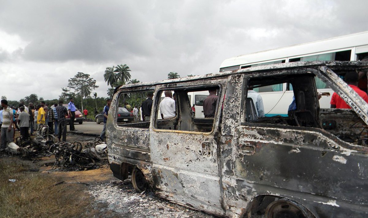 Nigerijoje sprogo benzinvežis