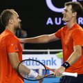 „Australian open“ dvejetų finalo mače triumfavo J. Murray ir B. Soaresas