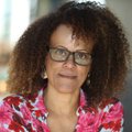 „Man Booker“ premijos laimėtoja Bernardine Evaristo: rašau apie žmones paraštėse, apie skirtingas tiesas ir realybes