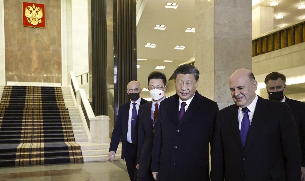Xi Jinpingas, Michailas Mišustinas