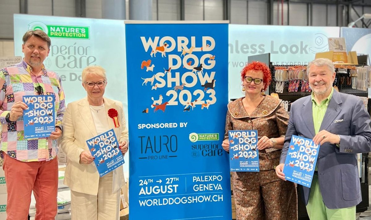 Janita ir Tauras Plungės su „World Dog Show“ parodos organizatoriais