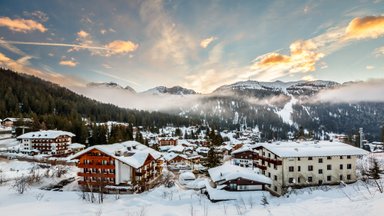 Slidinėjimo sezonas: Italijos Alpėse žiemos pramogos nenutrūksta net kovo mėnesį