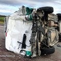 Baisi avarija kelyje Vilnius–Panevėžys: vilkikas nubloškė policijos tarnybinį automobilį
