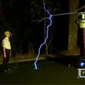 Australas savo kieme kuria elektrinius žaibus