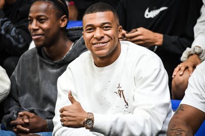 Kylian Mbappe "Metropolitans 92" ir  "Paris Basketball" rungtynėse