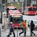 Viešojo transporto keleivių srautai Vilniuje pamažu auga, keičiami tvarkaraščiai
